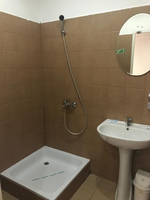 Hotel Mon Caprice บูคาเรสต์ ภายนอก รูปภาพ